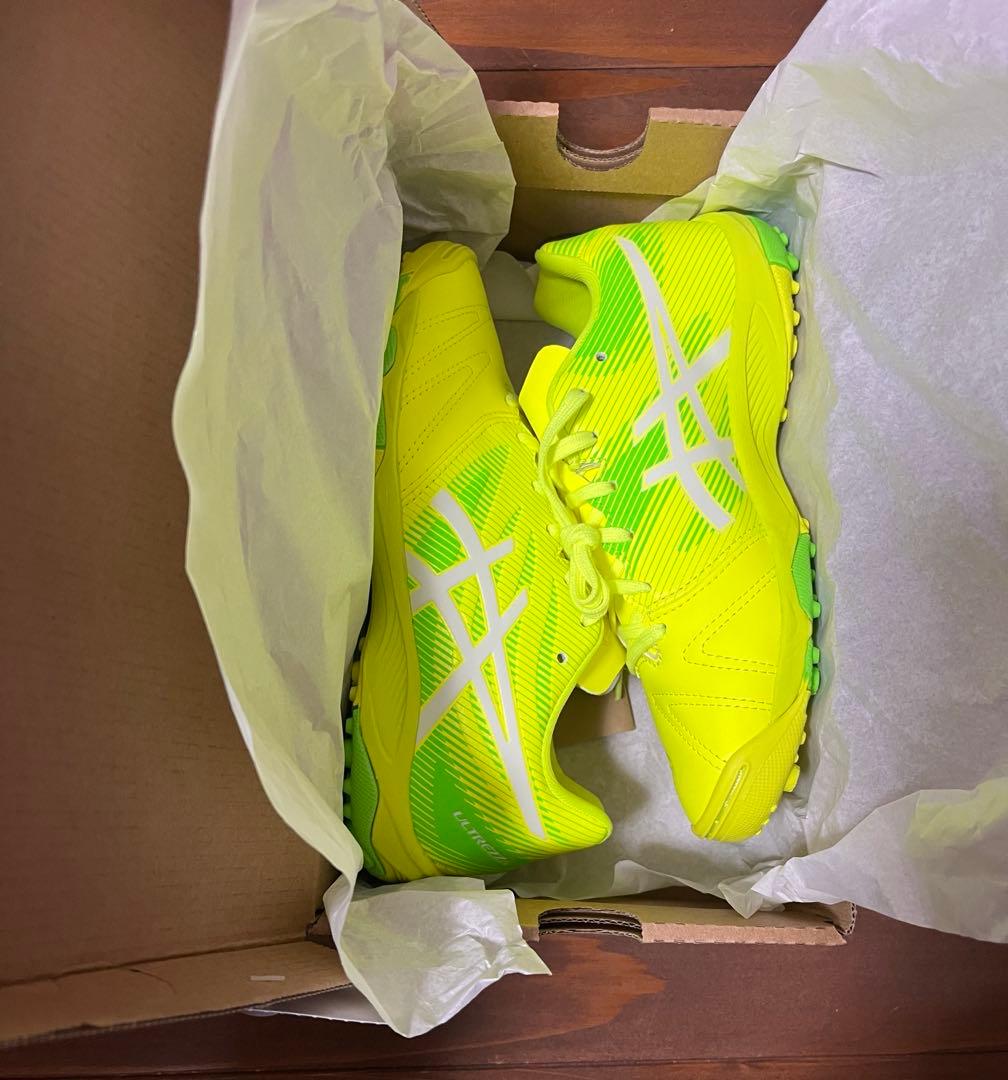 【新品】アシックス　asics トレシュー ウルトレッツァ 21.5cm