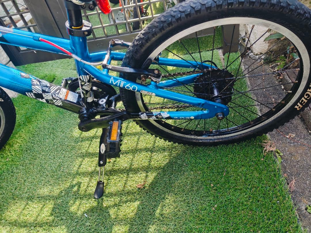 Trek MT60 20インチ キッズバイク 青