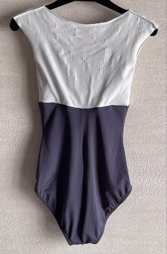 【SALE】チャコット　ノーソーイングレオタード　Ｓサイズ