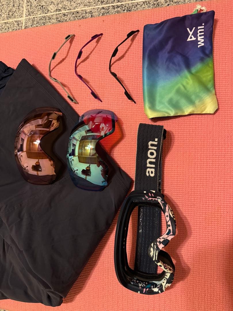 売り切りセール！BURTON スノーボードウェアセット Anonゴーグル/ファ