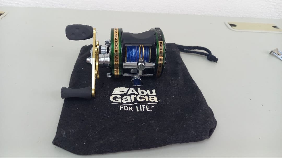 ABU アブガルシア　アンバサダー　5600C5 MAG-X グリーン