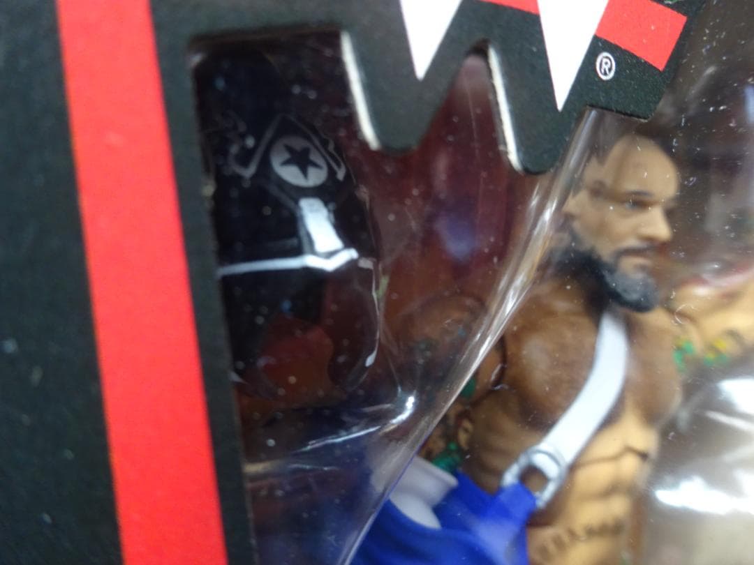 CM Punk フィギュア　WWE 　CMパンク
