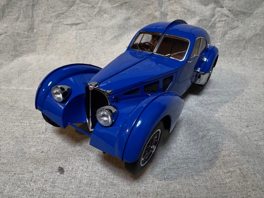 ミニカー Bugatti 57S Atlantic 1938 AUTOart 1/18