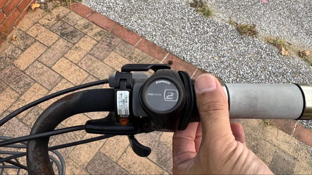 電動アシスト自転車 チャイルドシート付き 黒　ブリヂストン　ビッケ