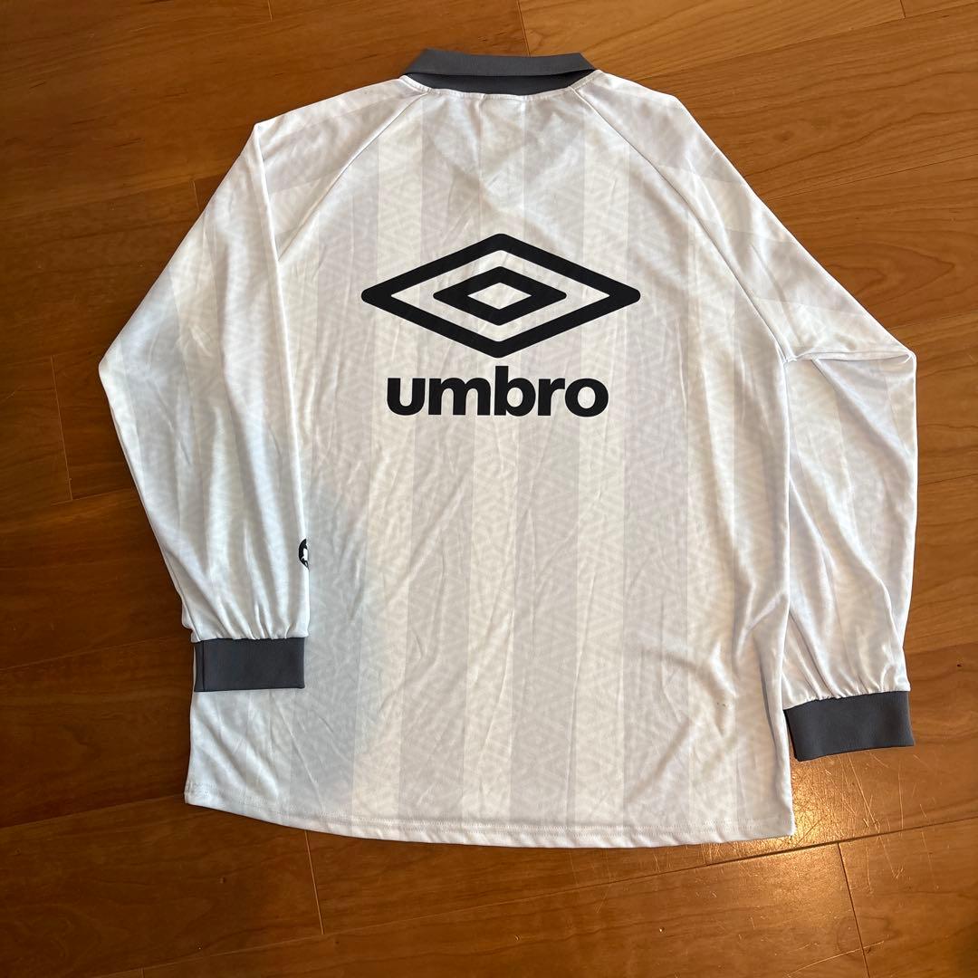 umbro ×HTH ホワイト グレー 長袖シャツ