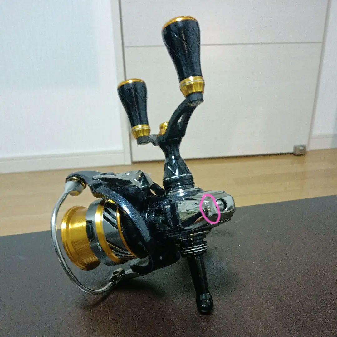 美品 ダイワ レブロス LT2000S-XH ゴメクサス ダブルハンドル付