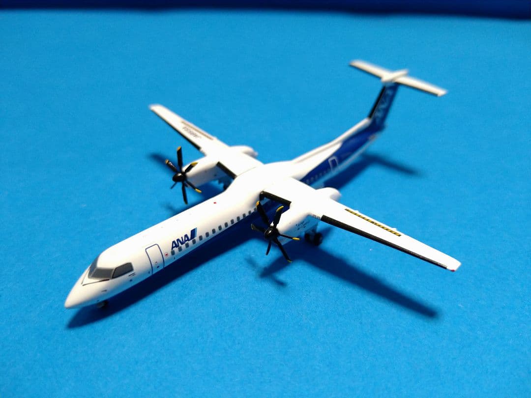 ANA全日空　DHC-8-402Q Dash 8 JA855A 1/400