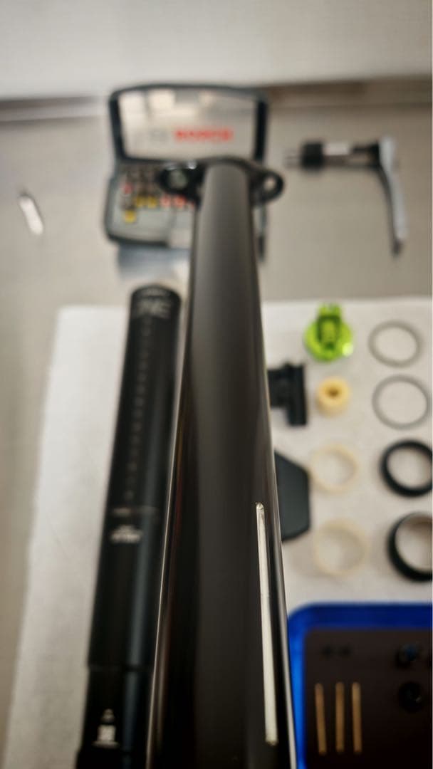 OneUp Components V2 ドロッパーポスト 180mm