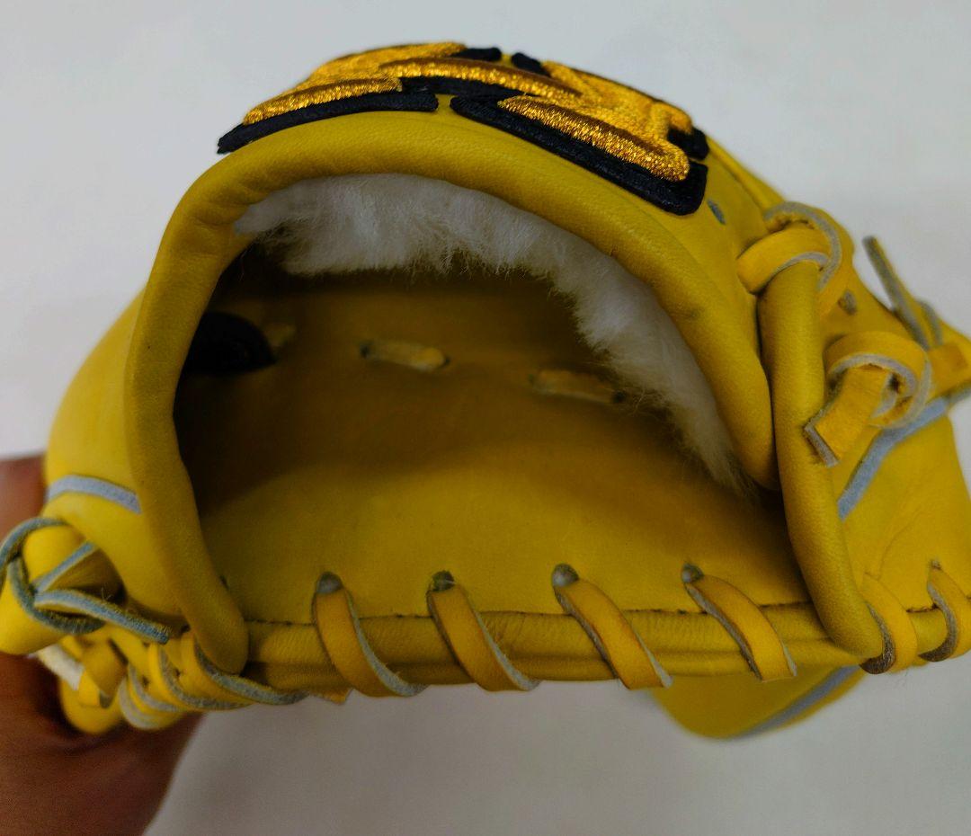 【未使用】定価￥30800ハイゴールド硬式兼用グローブ