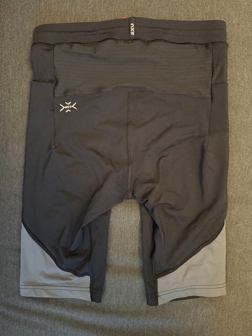 2XU ツータイムズユー ライトスピード リアクト コンプレッションショート
