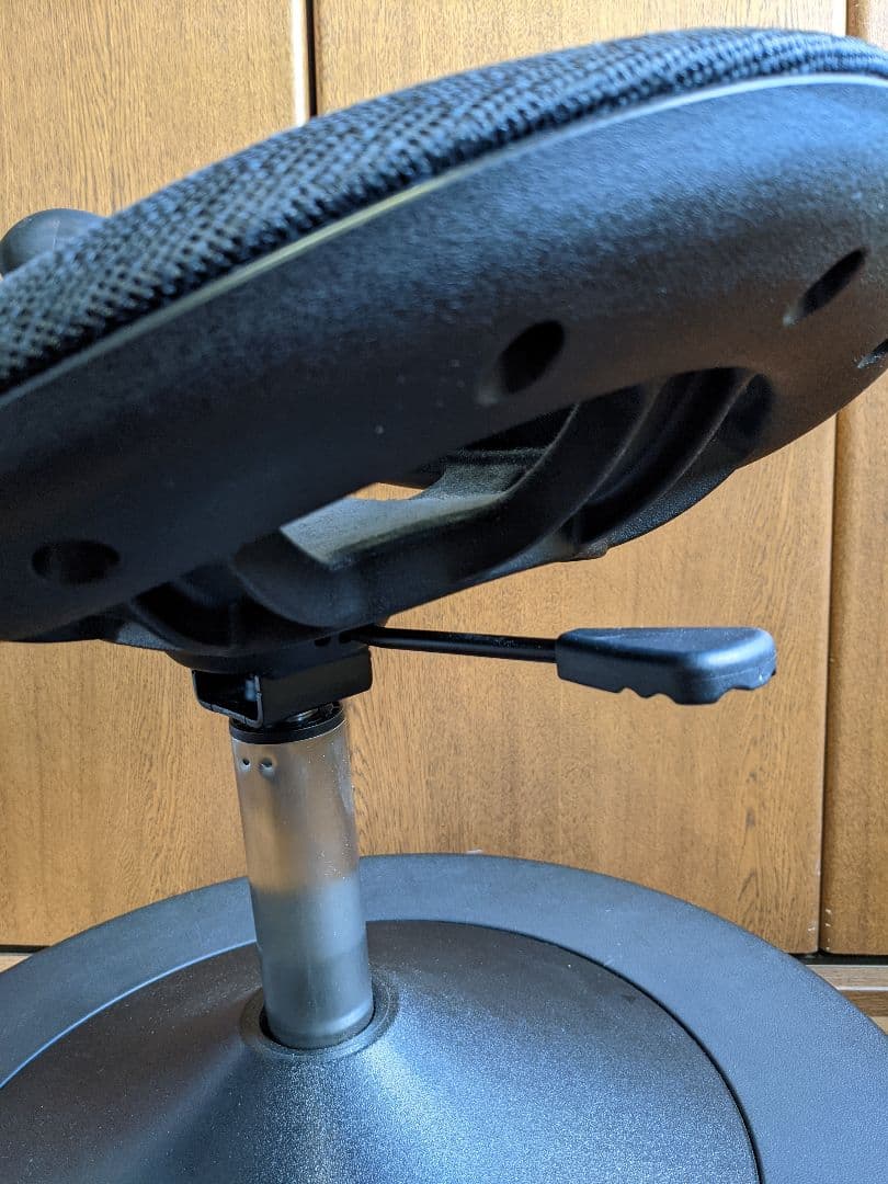 デスクチェア SitTight Chair