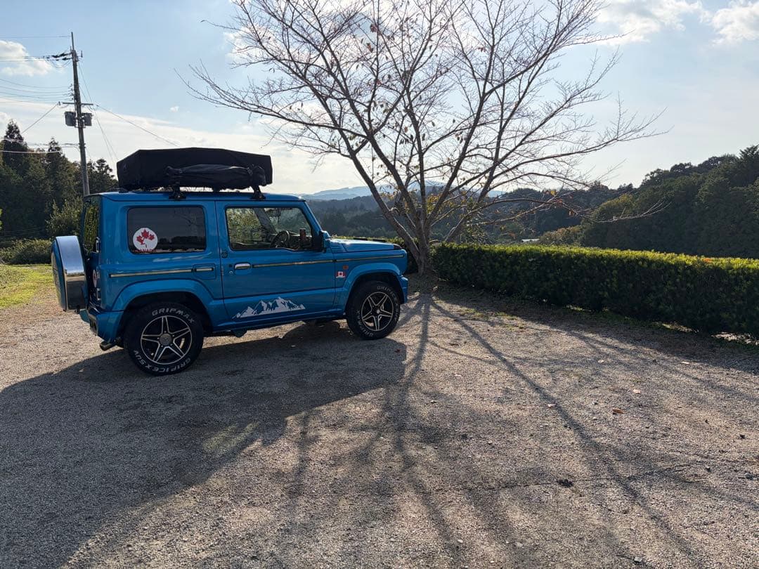 Lite Cruiser ルーフテント 、2人就寝出来ます。