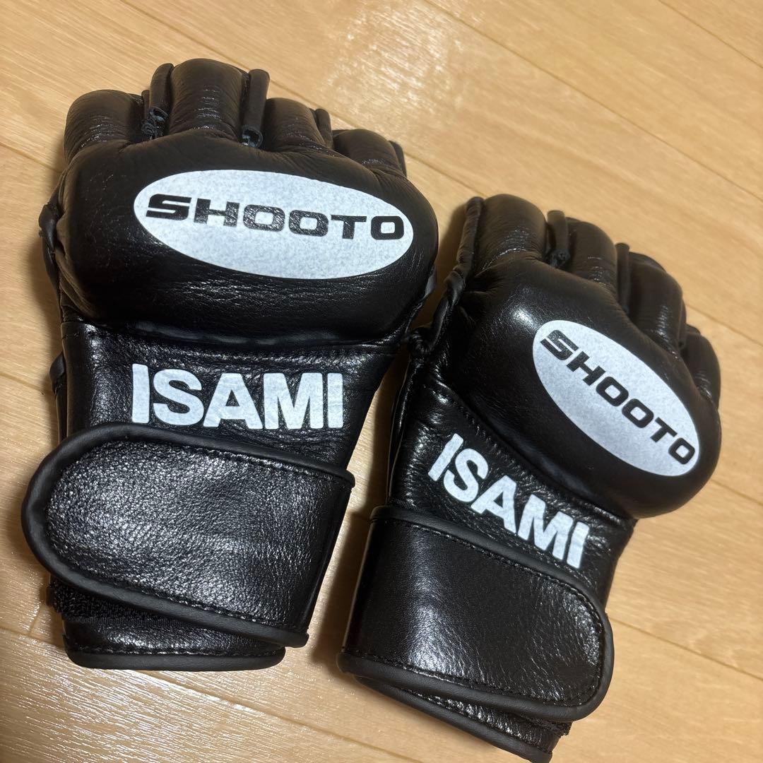 ISAMI 修斗グローブ
