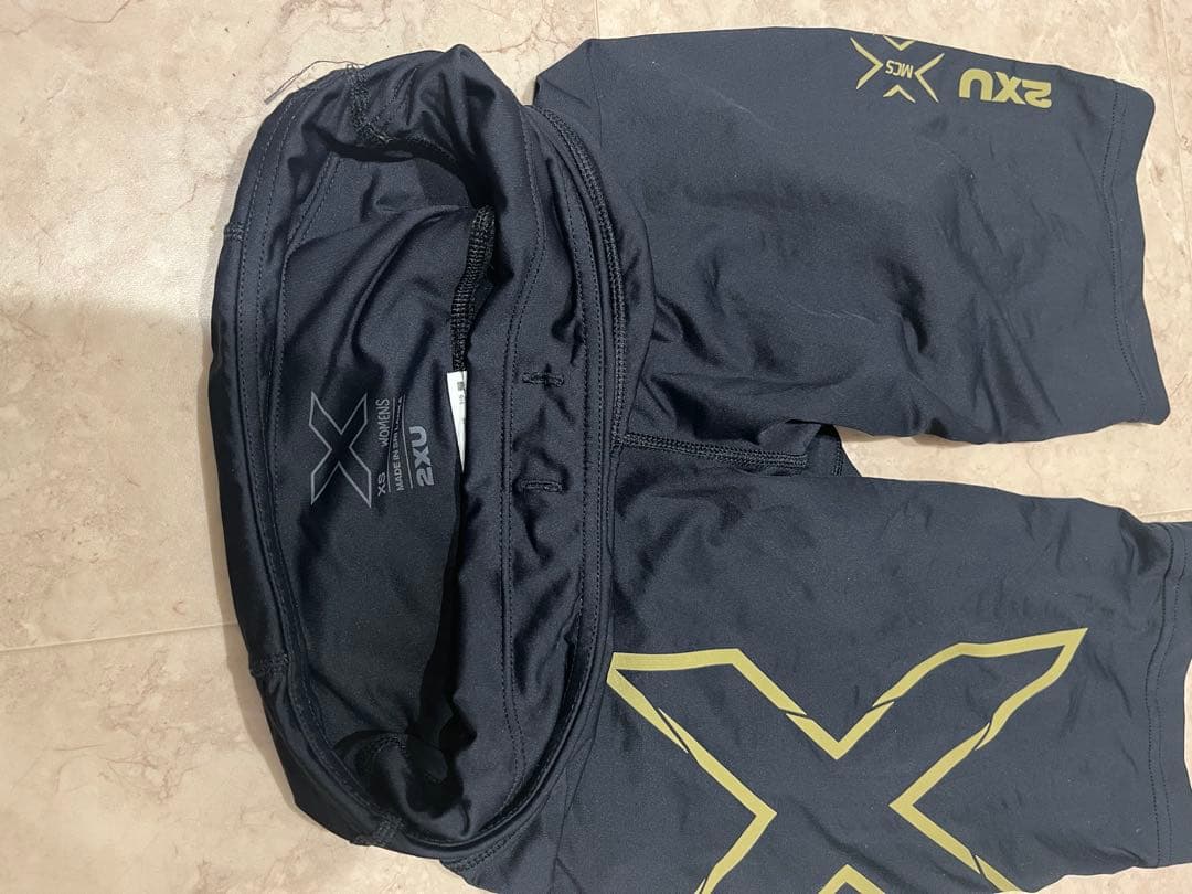 2XU ハーフタイツ レディース　XS