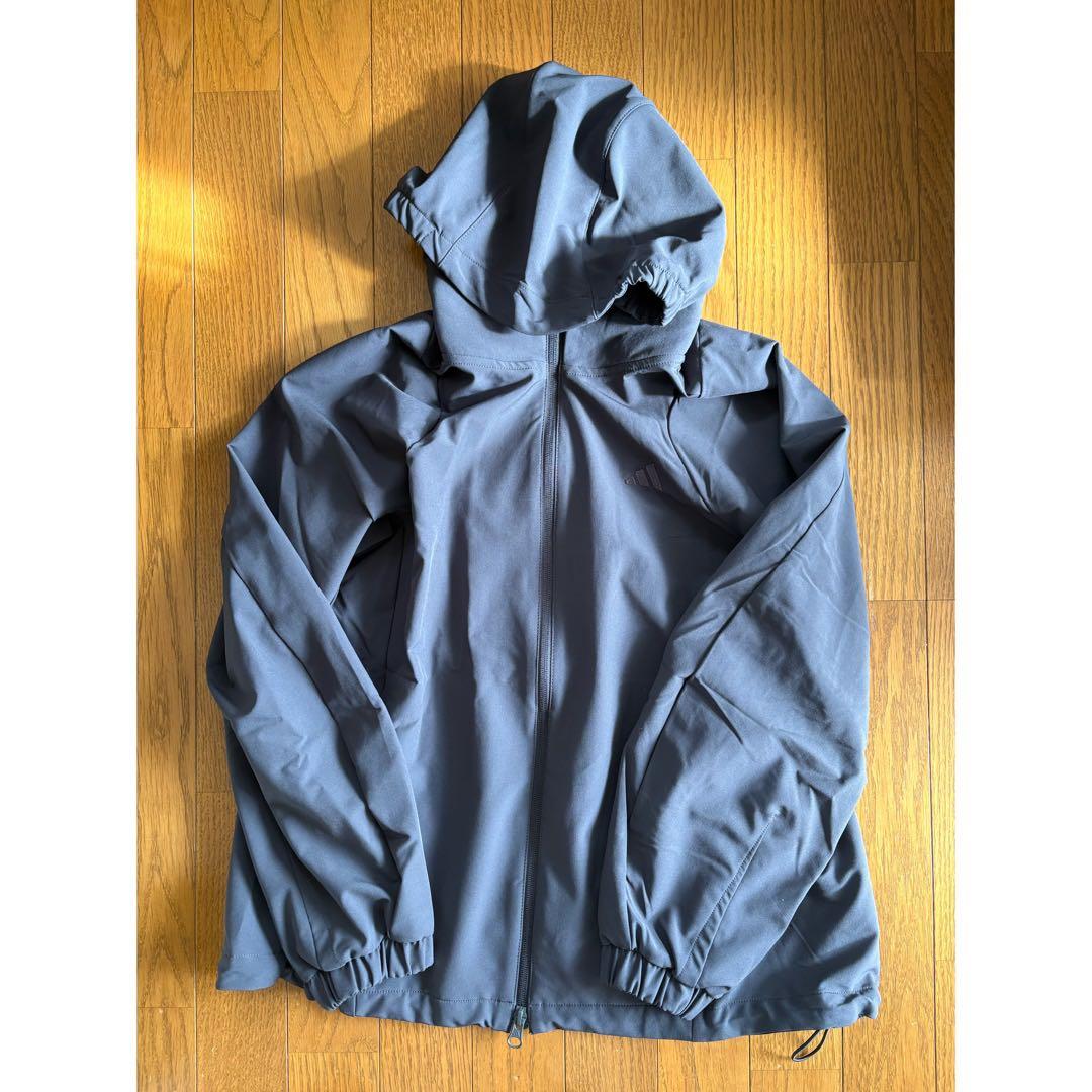 adidas◉Luxflow ルーズフィットストレッチウーブンジャケット