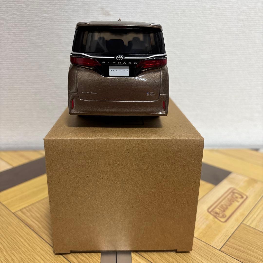 アルファード　ミニカー