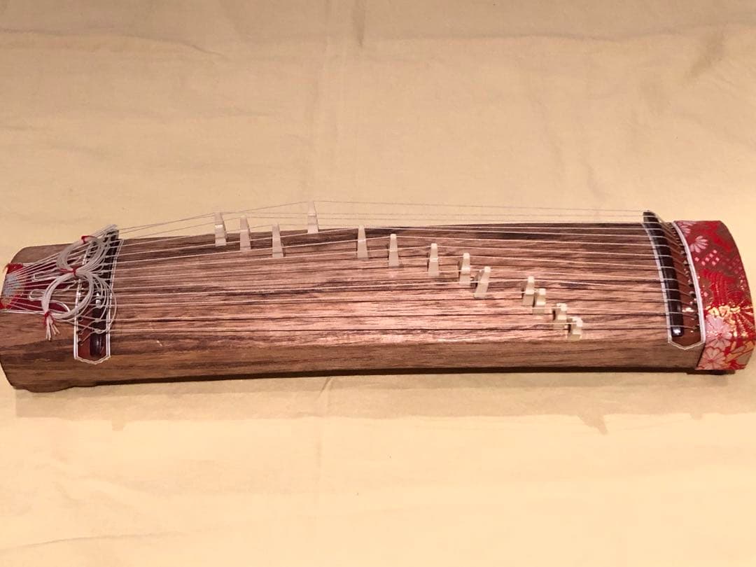 ミニ琴　全長約42cm　短琴　和楽器 13弦お箏 琴爪付き　お正月