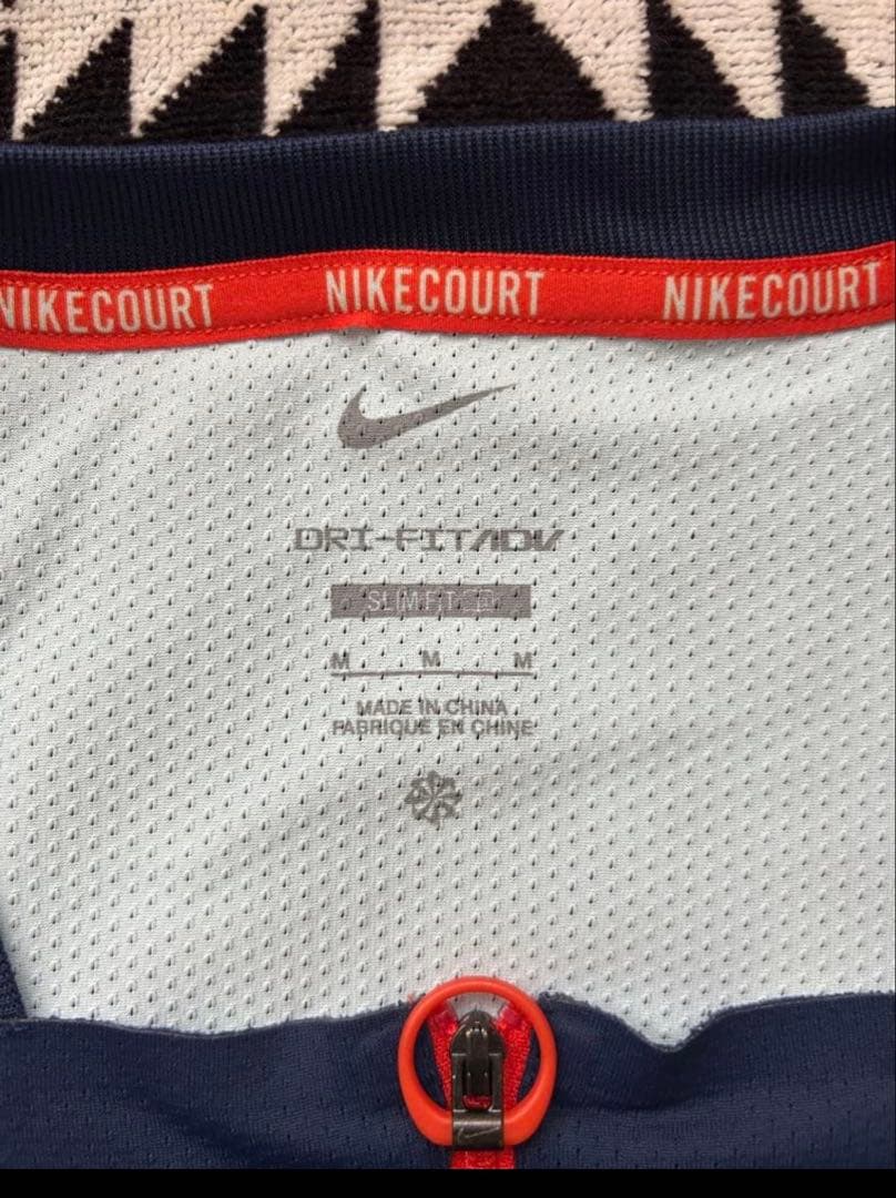 NIKE テニスウェア　メンズ シナー着用モデル