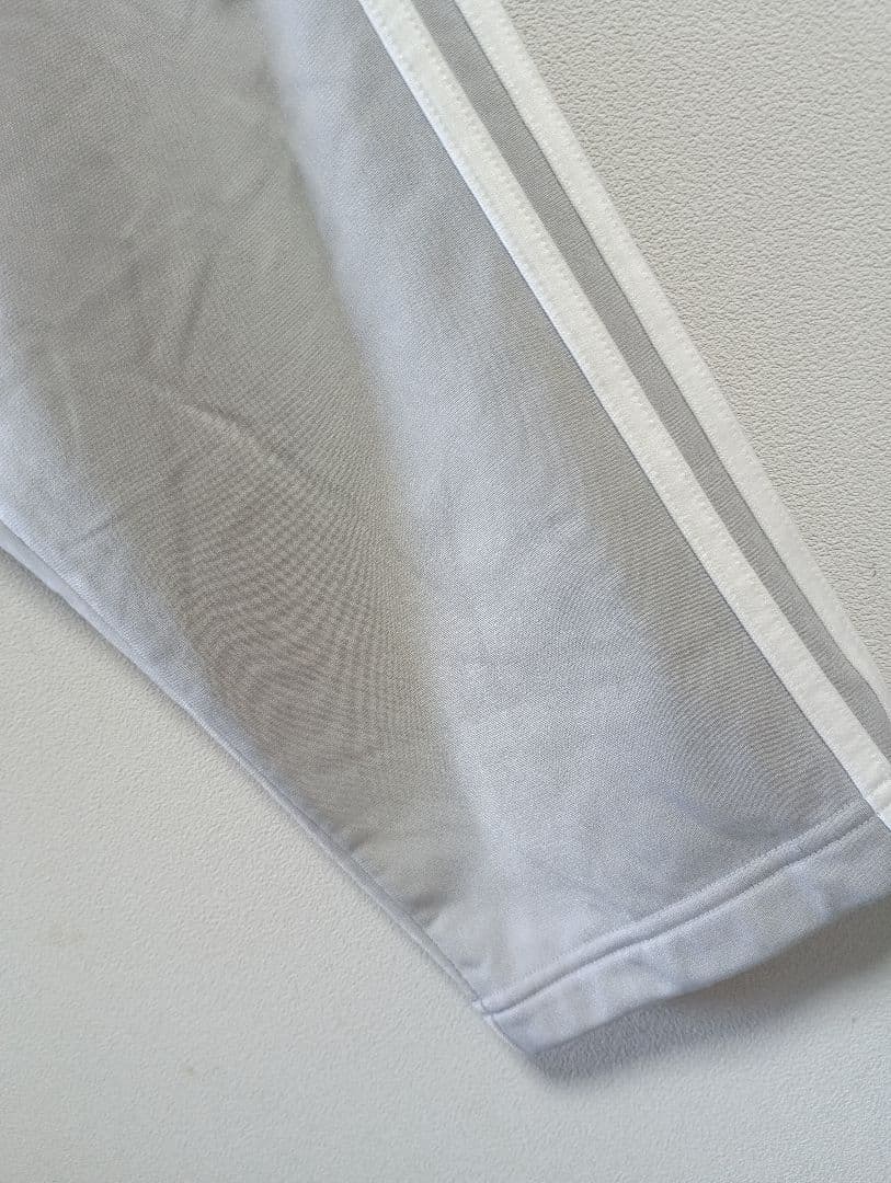 adidas ライトグレー ファイヤーバード 2XL 美品 IA6330