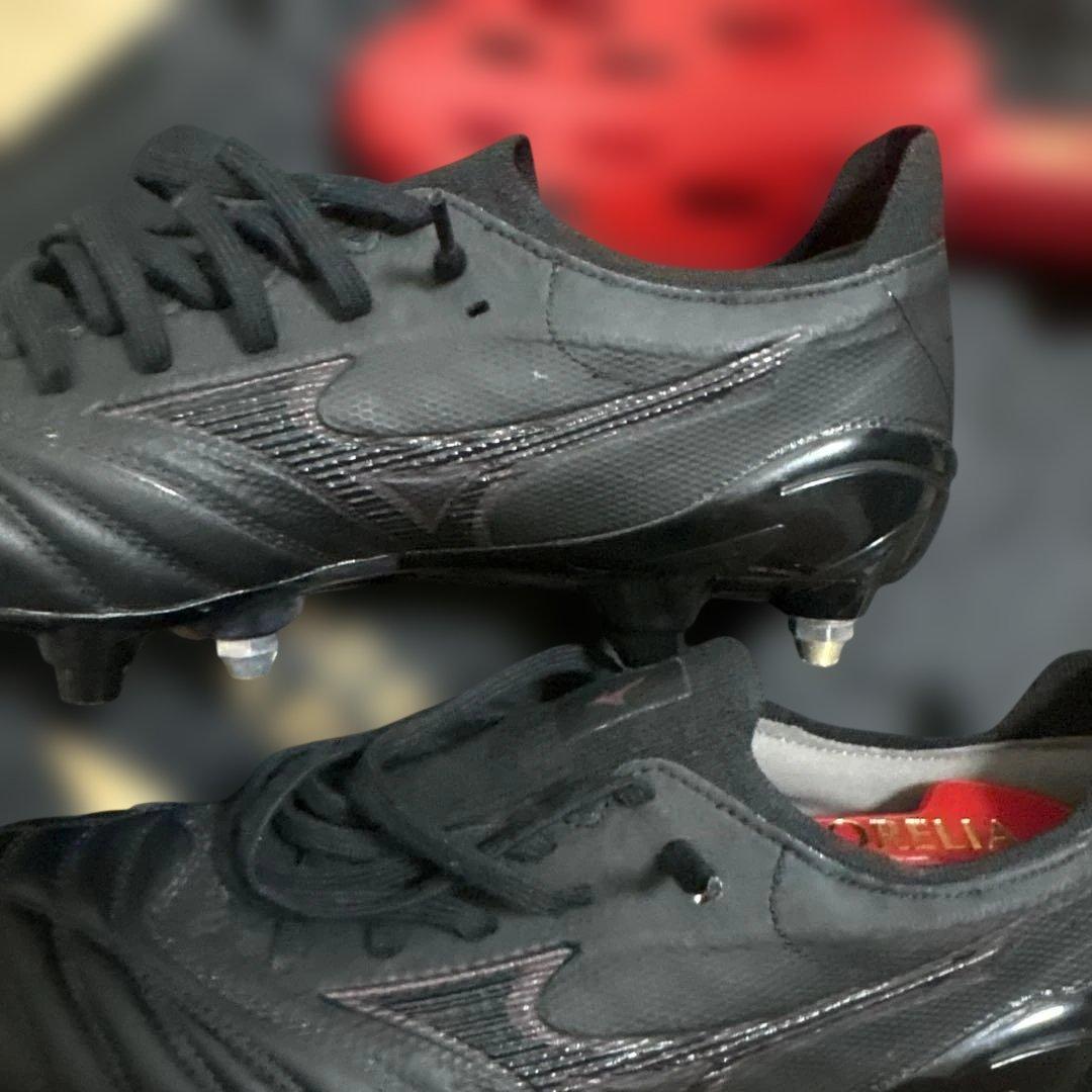 MORELIA NEO ブラック サッカーシューズ