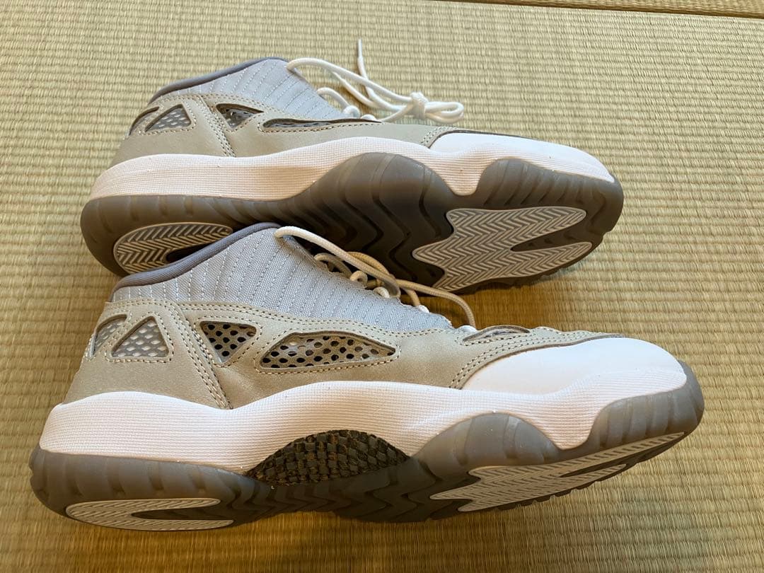 【箱付未使用】AIR JORDAN 11 RETRO LOW IE