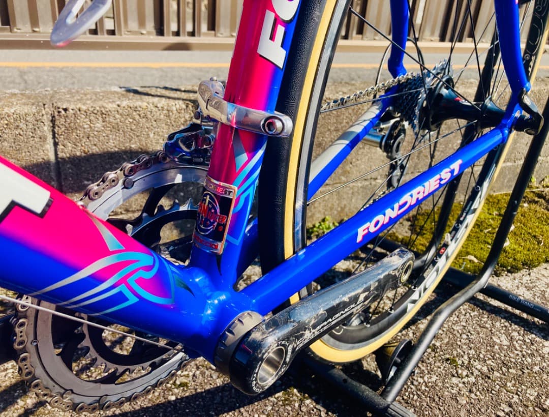 FONDRIEST DON RACER lampreカラー　ロードバイク