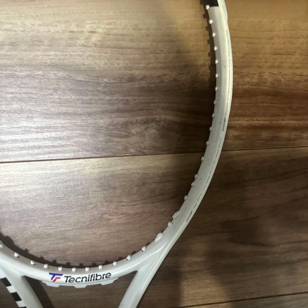 2本セット　tecnifibre T-FIGHT isoflex 300