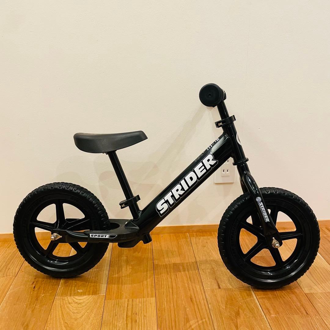 良品 ストライダー スポーツ バランスバイク 12インチ ブラック 黒