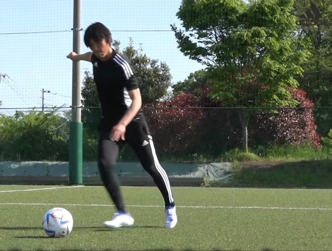 adidas AL RIHLA サッカーボール(アル・リフラ 公式球)