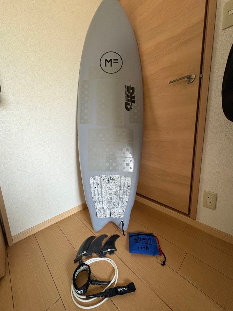 【美品】DHD TWIN サーフボード 6‘0グレー ホワイト