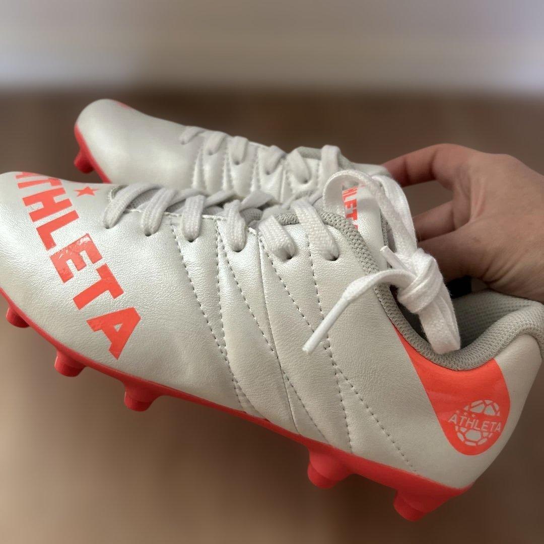 ATHLETA サッカーシューズ 23.0センチ