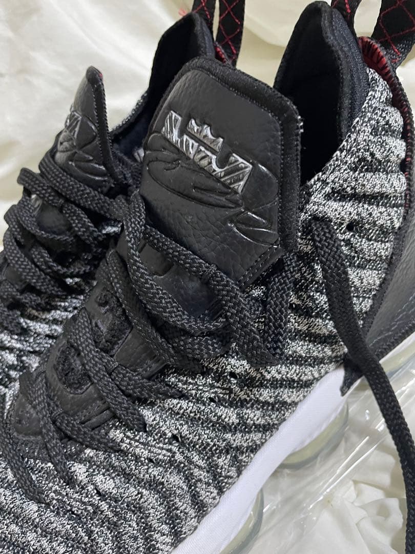 Nike LeBron 16 オレオ　バッシュ　26cm