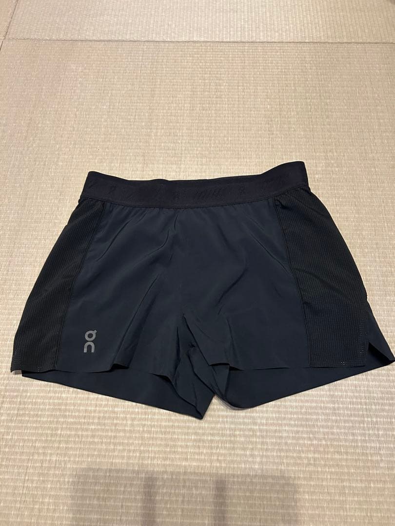 on ブラック ショートパンツ レギンス