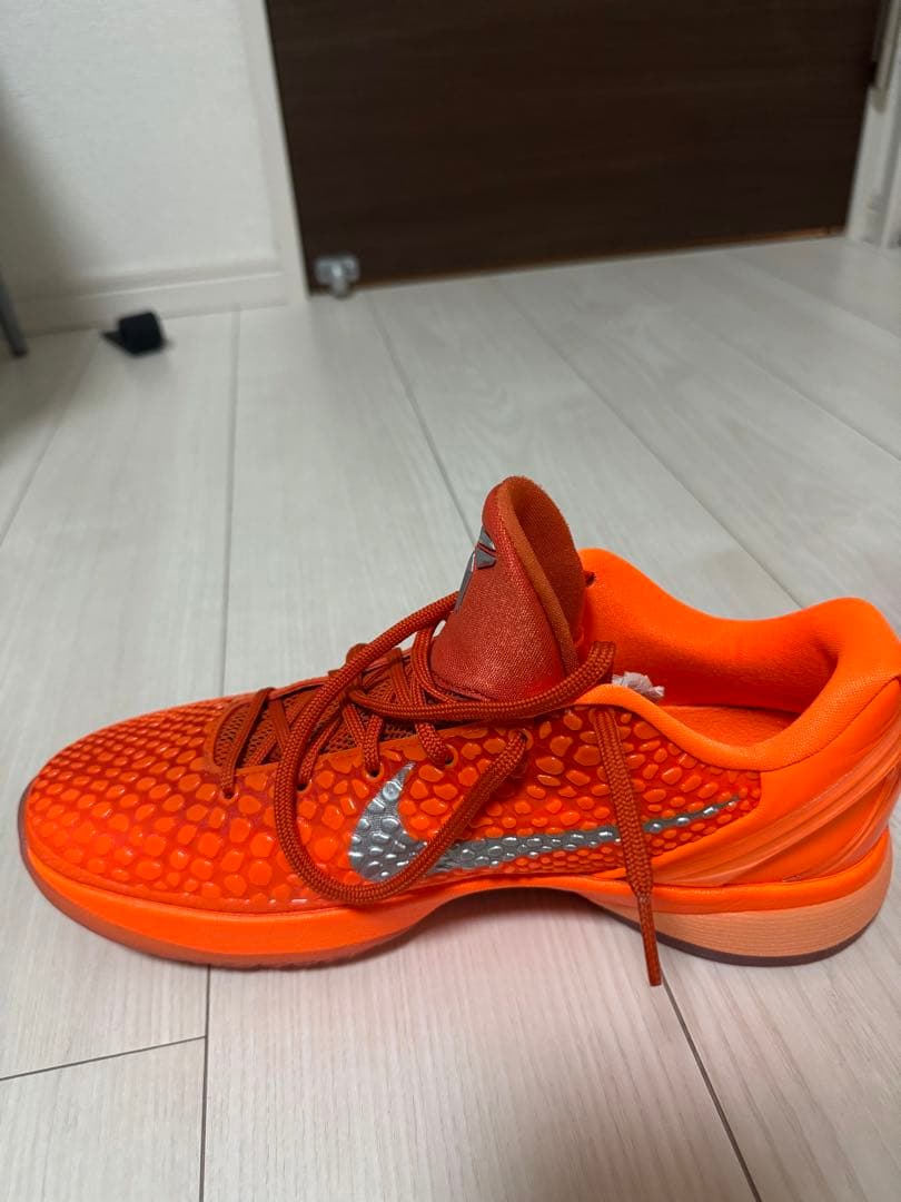Kobe バスケットボールシューズ オレンジ