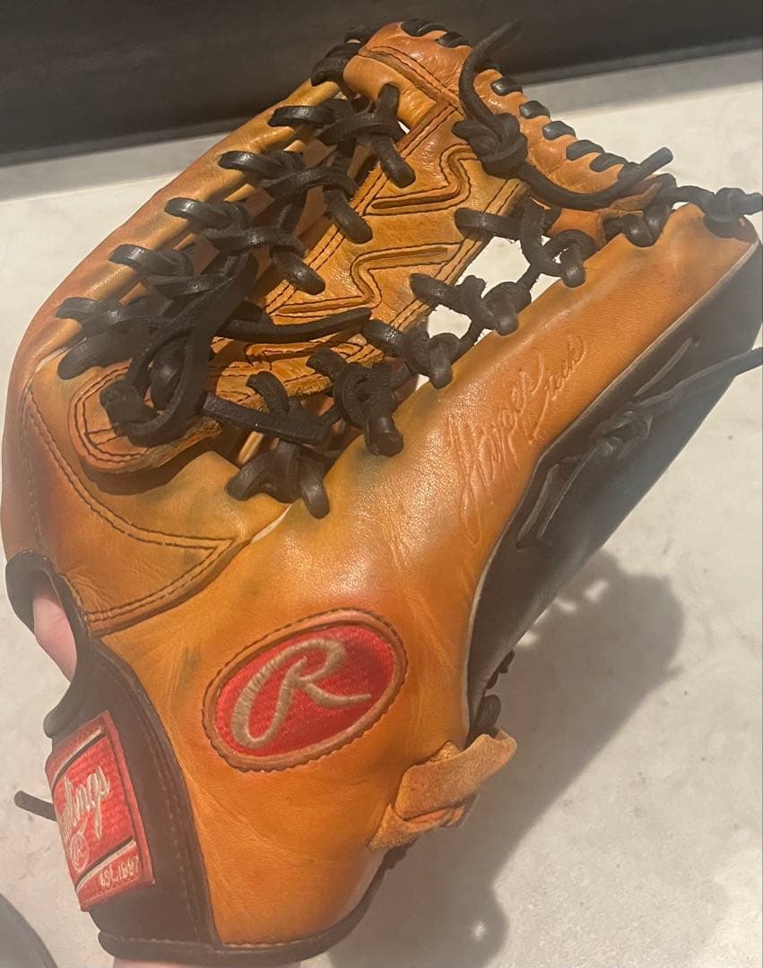 ローリングス　軟式用グローブ外野手用
