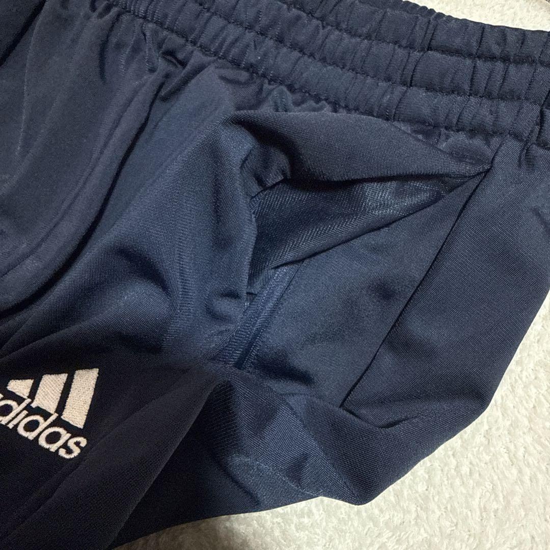 新品adidasパンツバックロゴ メンズ メンズ長袖ジャージ上下セットLネイビー