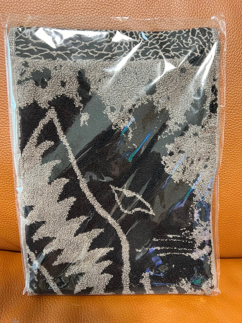 H&O × Geek Field _ サメマフラータオル 色　Blackサメ