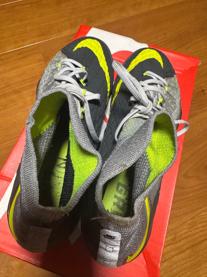 ナイキ フットサルシューズ hypervenom flyknit 26cm