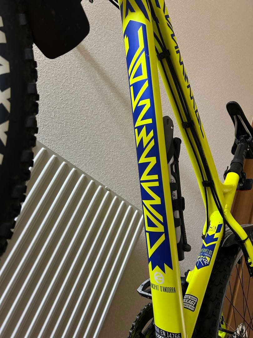 早い者勝ち！コメンサル　オールマウンテンハードテイル　NEO YELLOW L