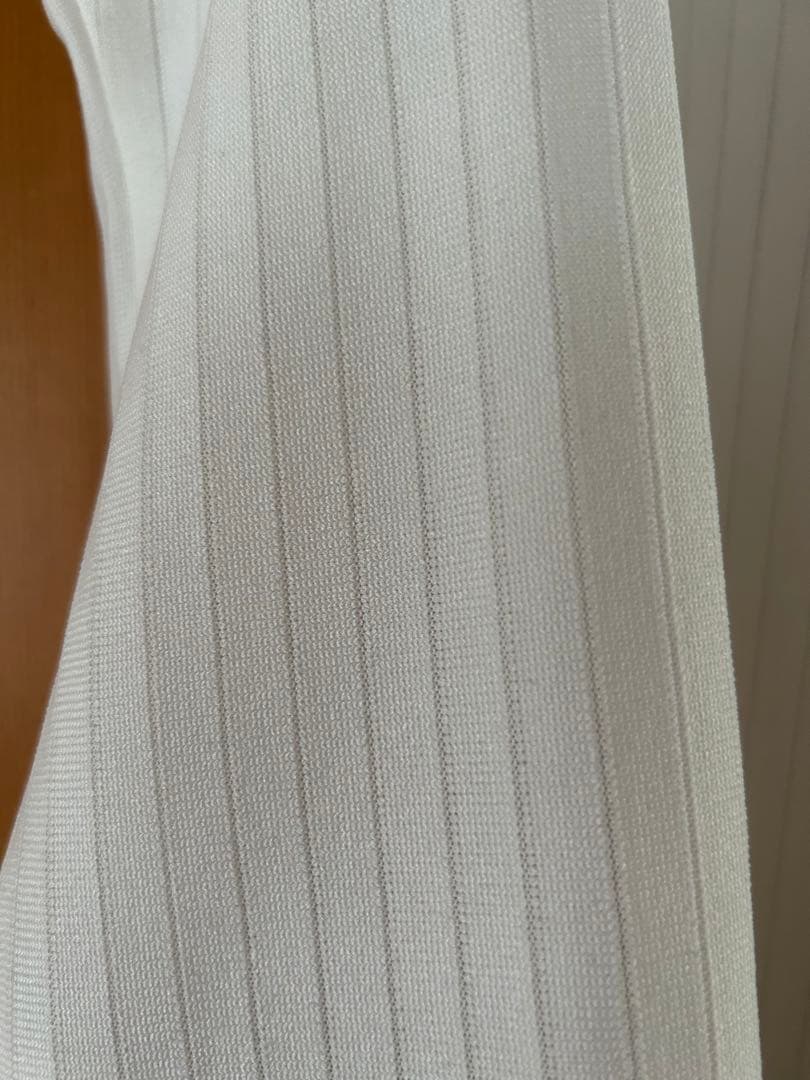 フィラ　テニスウェア　アイボリー色トップス　Mサイズ　新品