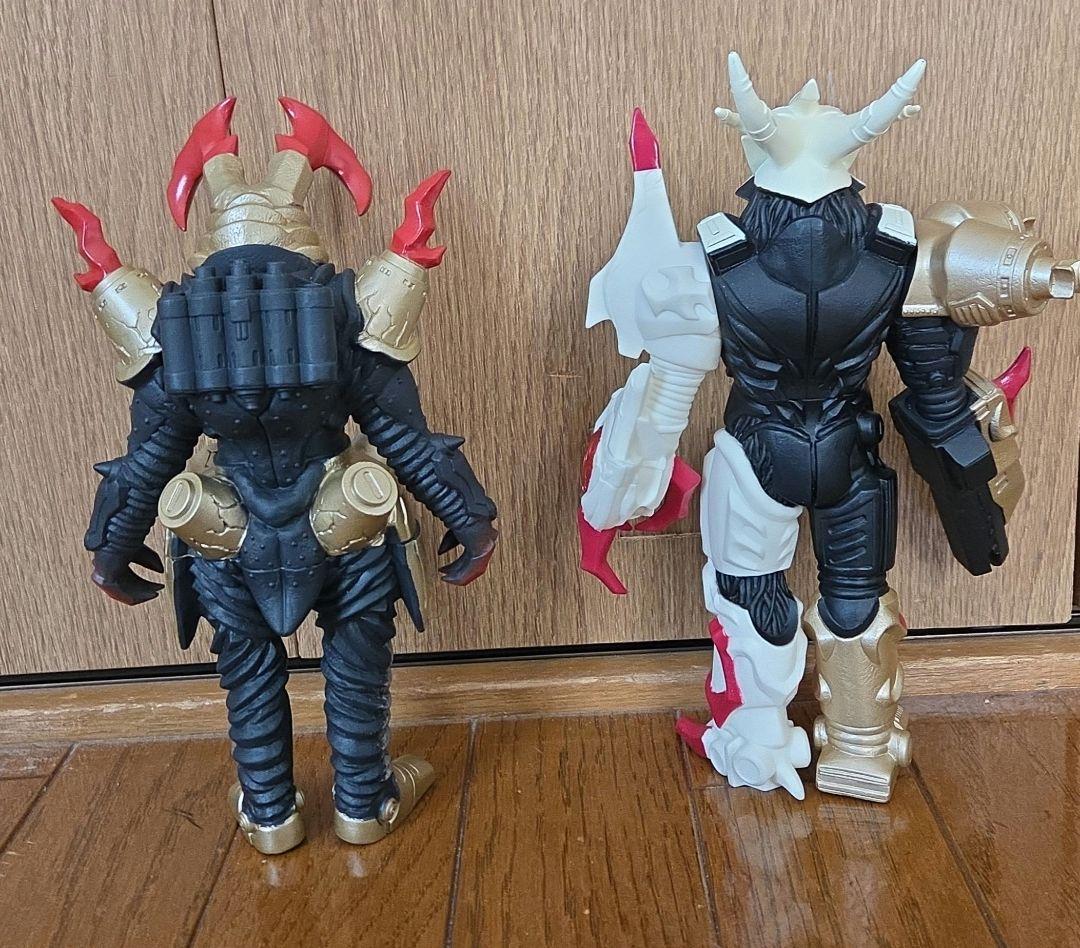 ウルトラ怪獣DX　ベリアル融合獣2体