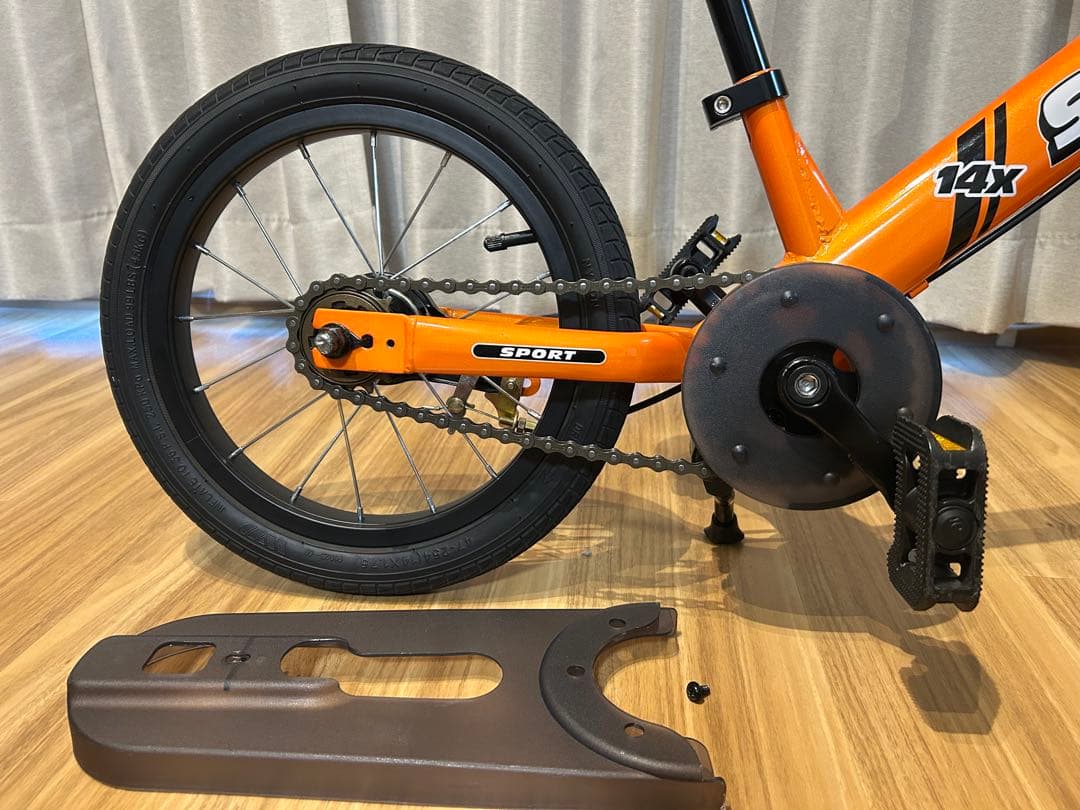 STRIDER ストライダー 14x 14インチ オレンジ キックスタンド付き