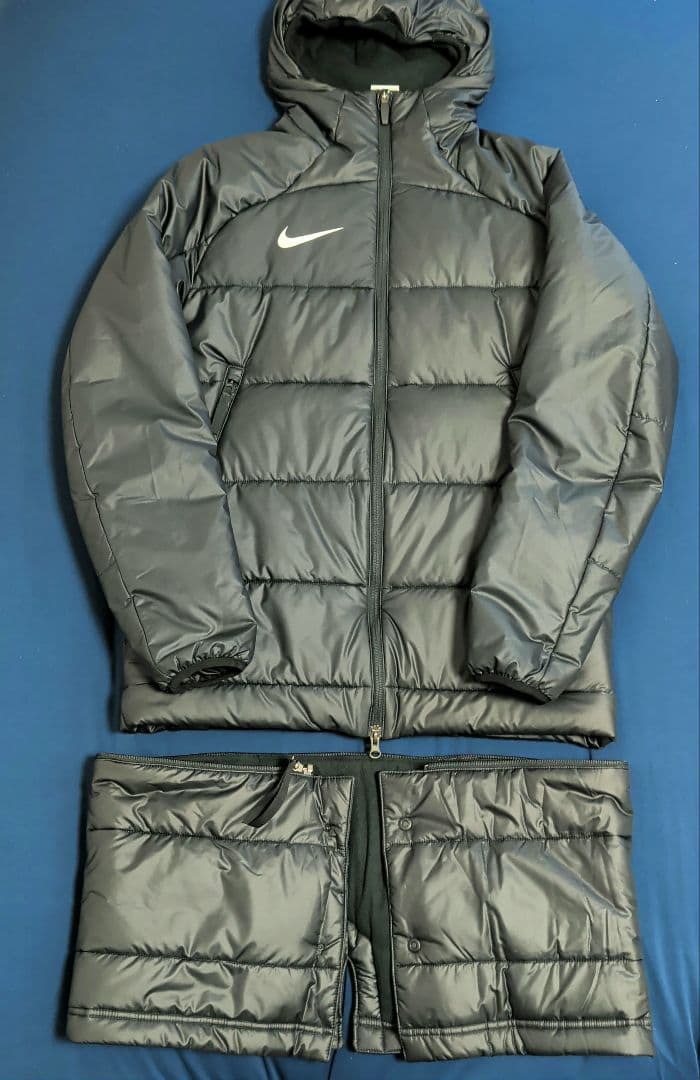 NIKE ベンチコート