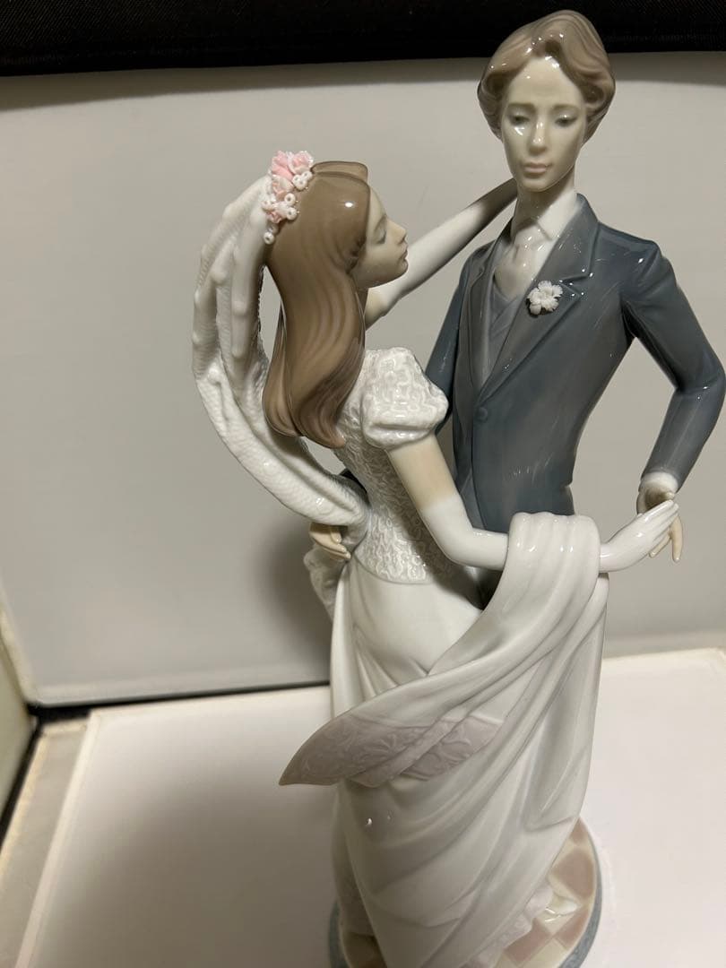 リヤドロ　美品　ウェディングダンス