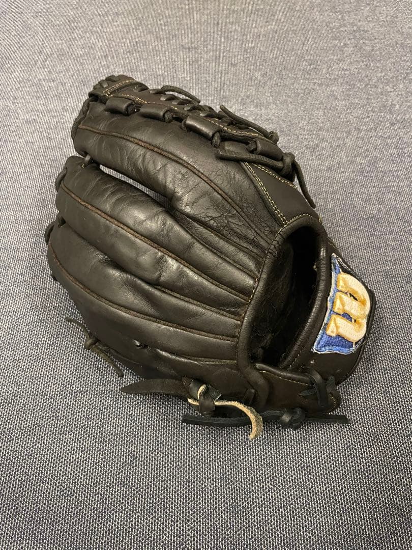 ウィルソン　野球 軟式グローブ 一般用　大人　右投げ　グラブ　内野　右利き　黒