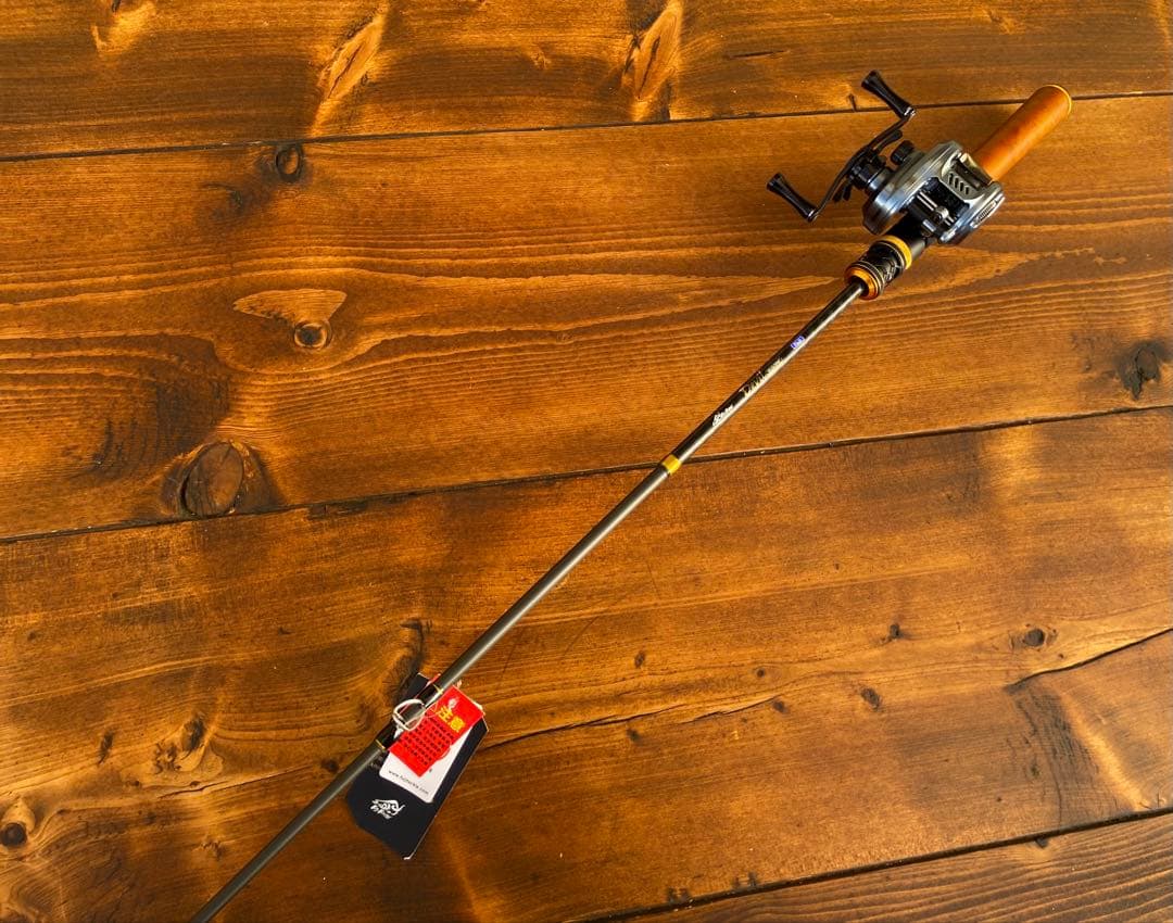 釣り竿セット　トラウトロッド　ウッドグリップ　丸型リール　ベイトロッド　渓流釣り