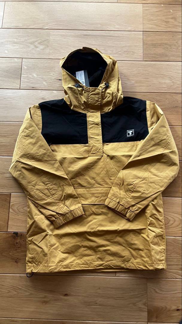 新品未使用　STアノラックジャケットイエローMサイズ　ジャッカル　JACKALL