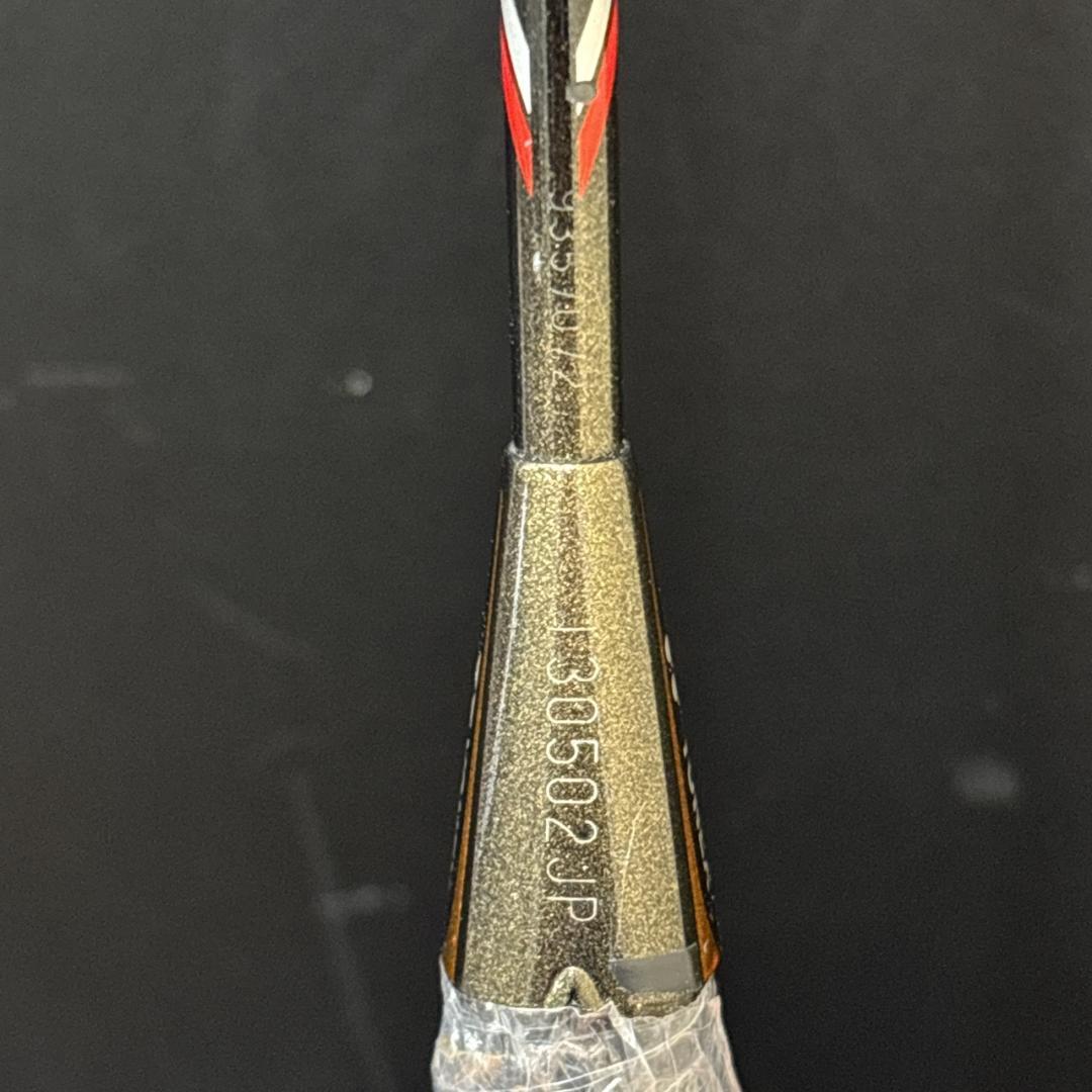 YONEX　ARCSABER　8DX　バトミントンラケット　ガット無し