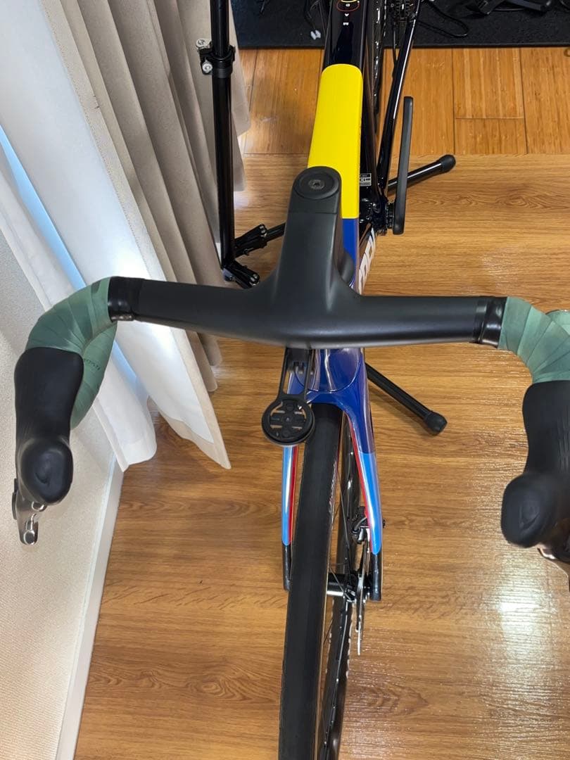 Trek Madone SLR Gen8 6.4Kg Mサイズ　パワメ付手渡し可