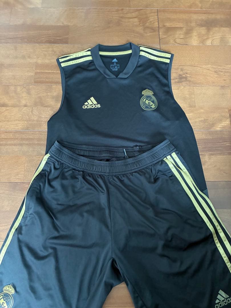 レアル・マドリード adidas ノースリーブウェアセット